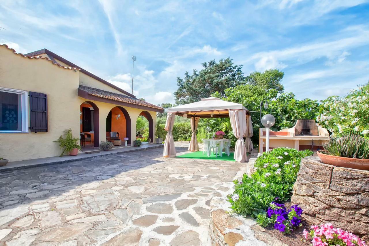 Vila Casa Vacanze La Guzzetta Ranch Canaglia Exteriér fotografie