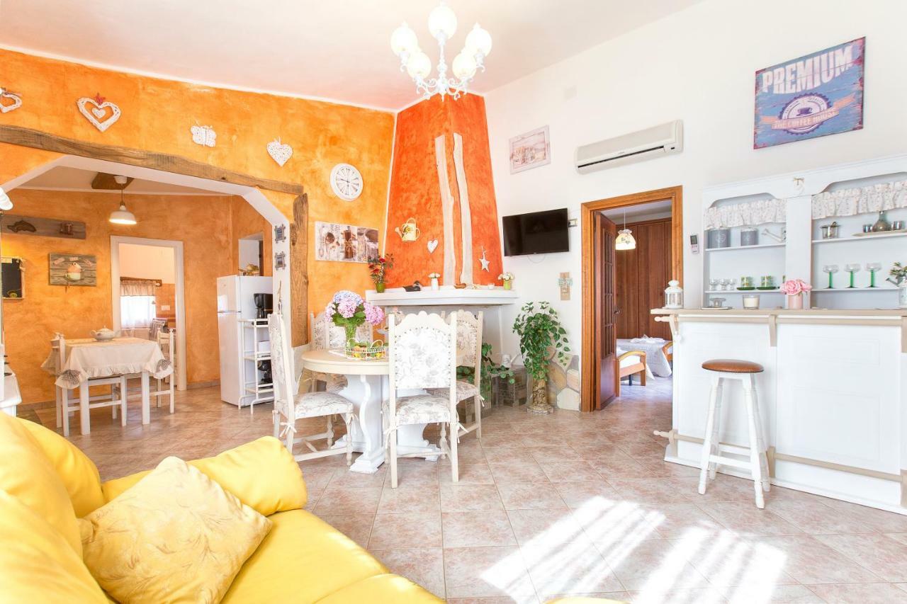 Vila Casa Vacanze La Guzzetta Ranch Canaglia Exteriér fotografie